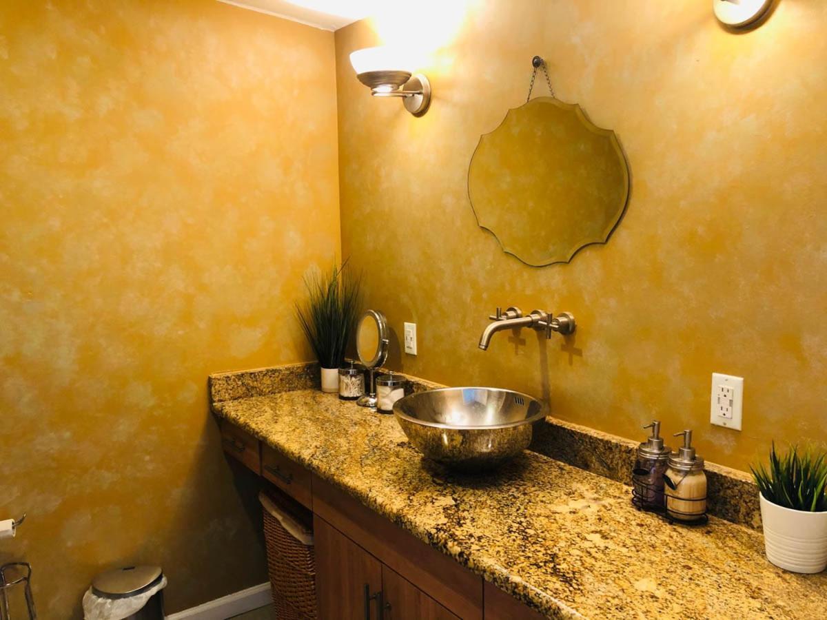 Updated Amazing Bi -level Minutes From Water Views Of New York Appartement North Bergen