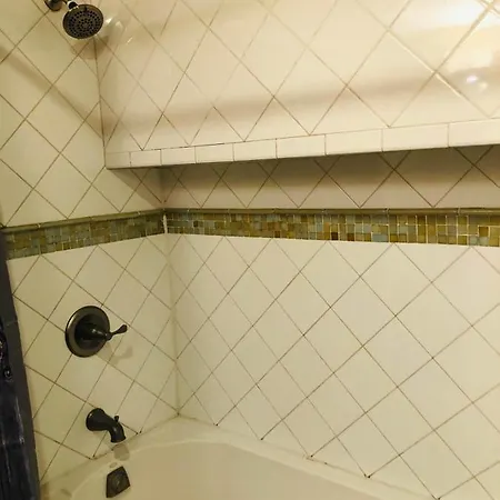 Updated Amazing Bi -Level Condo Minutes From Water Views Of New York City North Bergen Extérieur photo