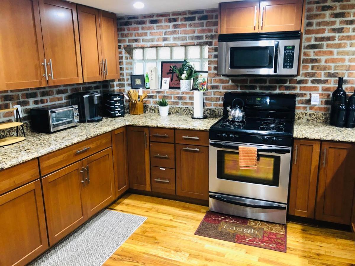 Apartment Updated Amazing Bi -level Minutes From Water Views Of New York